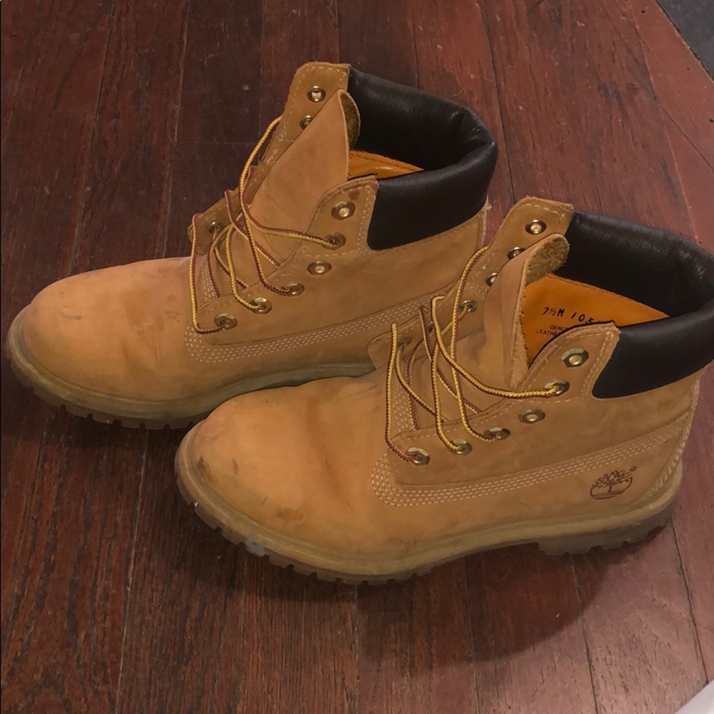 Timberlands - Picture 3 of 7